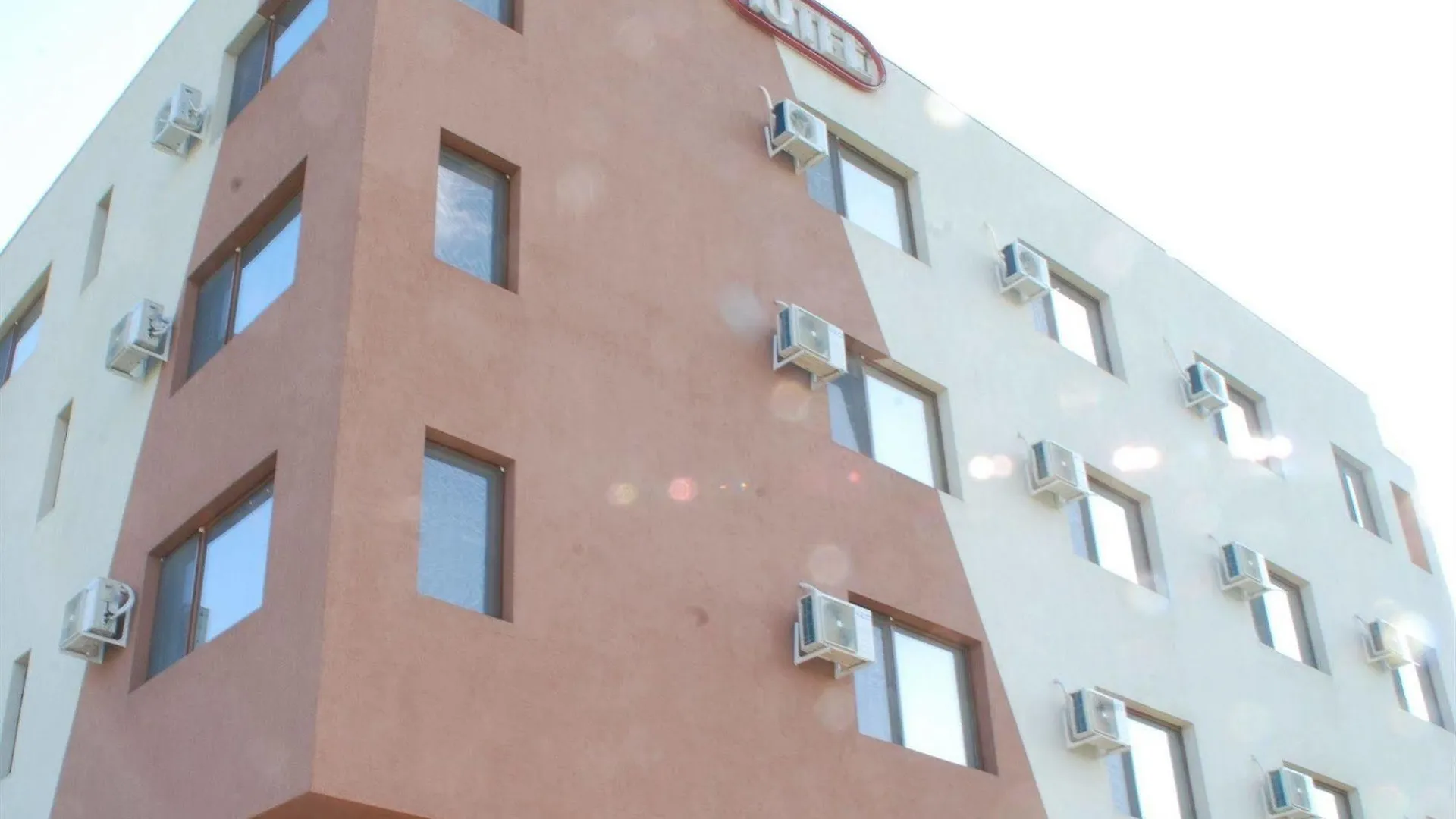 בוקרשט Hotel Ancor